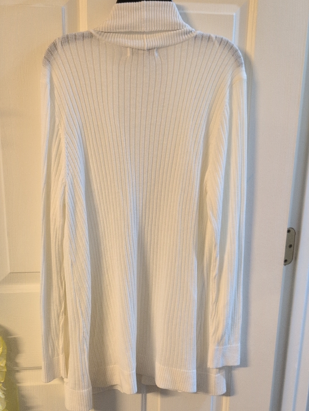 Liz Claiborne White Open-Front Ribbed Cardigan Sweater - Picture 4 of 5